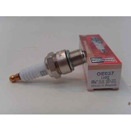 Spark plug Champion engine Lombardini Acme Ruggerini walking tractor L86C 240106 | NewgardenAgri.com