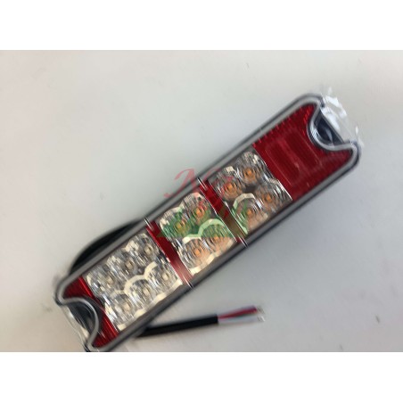 Rear light with 3 functions stop - position - arrow